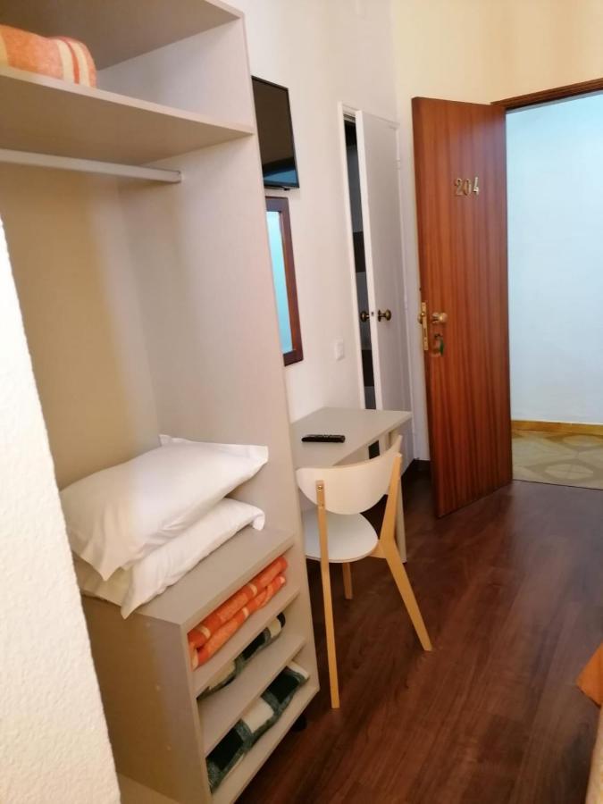 Guest house Pensao Nova Goa Lisbon