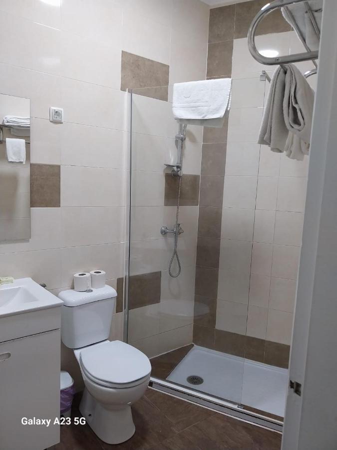 Guest house Pensao Nova Goa Lisbon