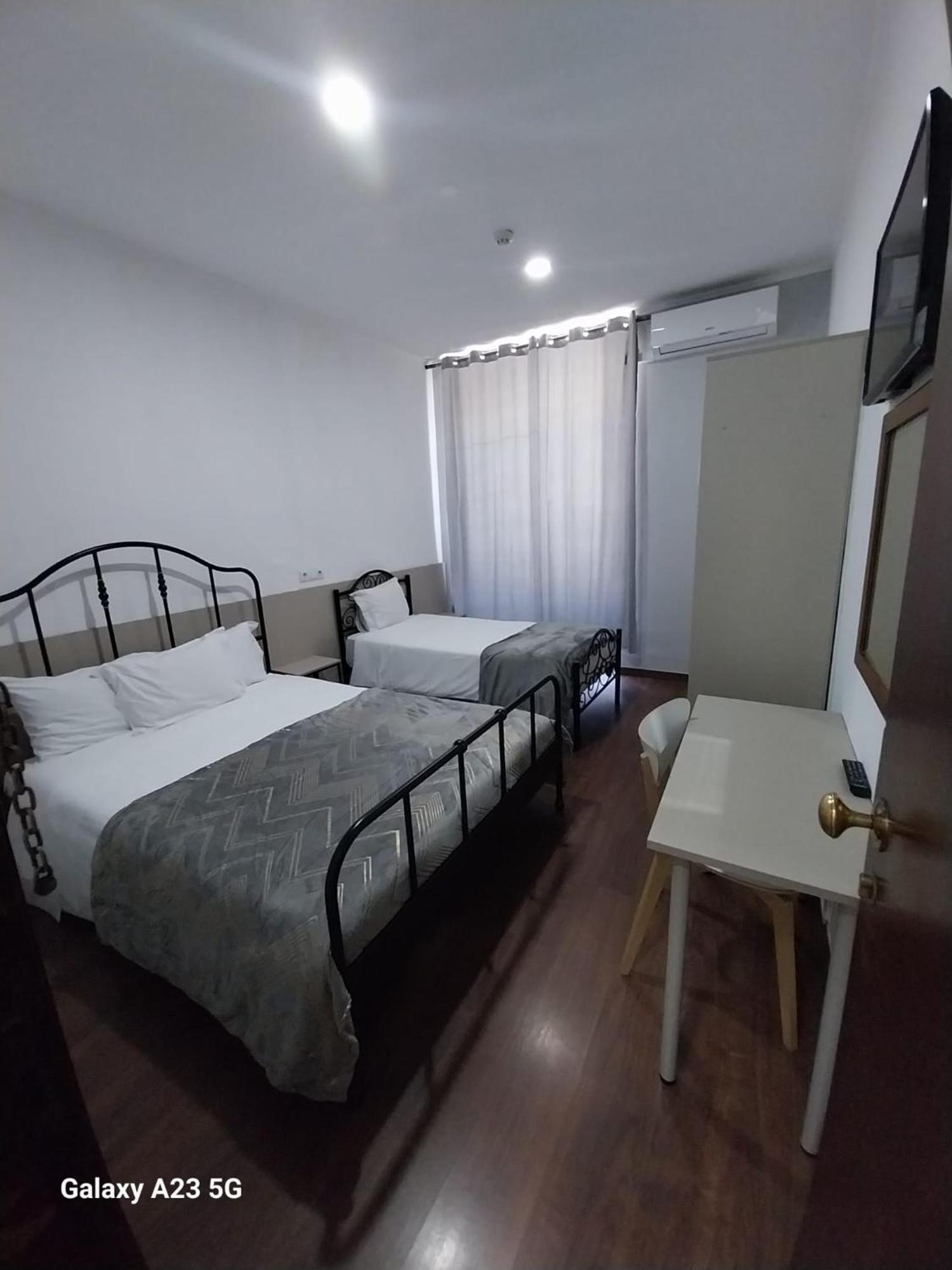 Pensao Nova Goa 2* Lisbon